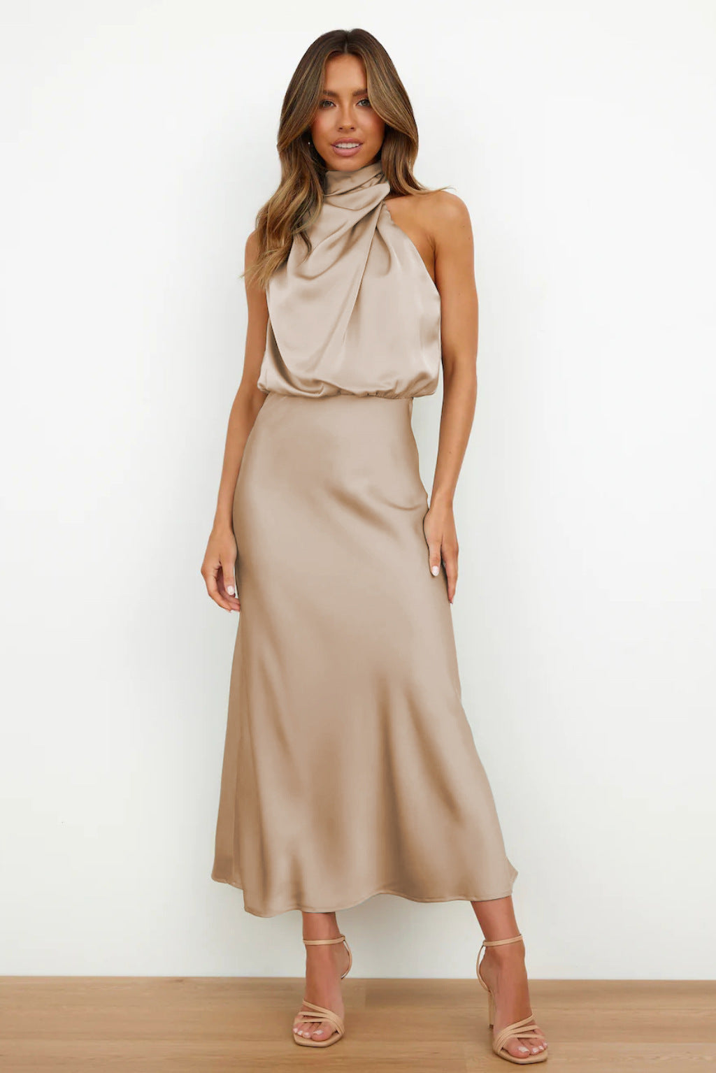 Lydia | Lang Halterneck Kjole