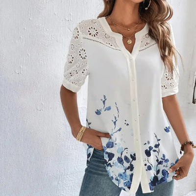 Blondebluse med Broderet Blomstermotiv | Olsen & Olsen™