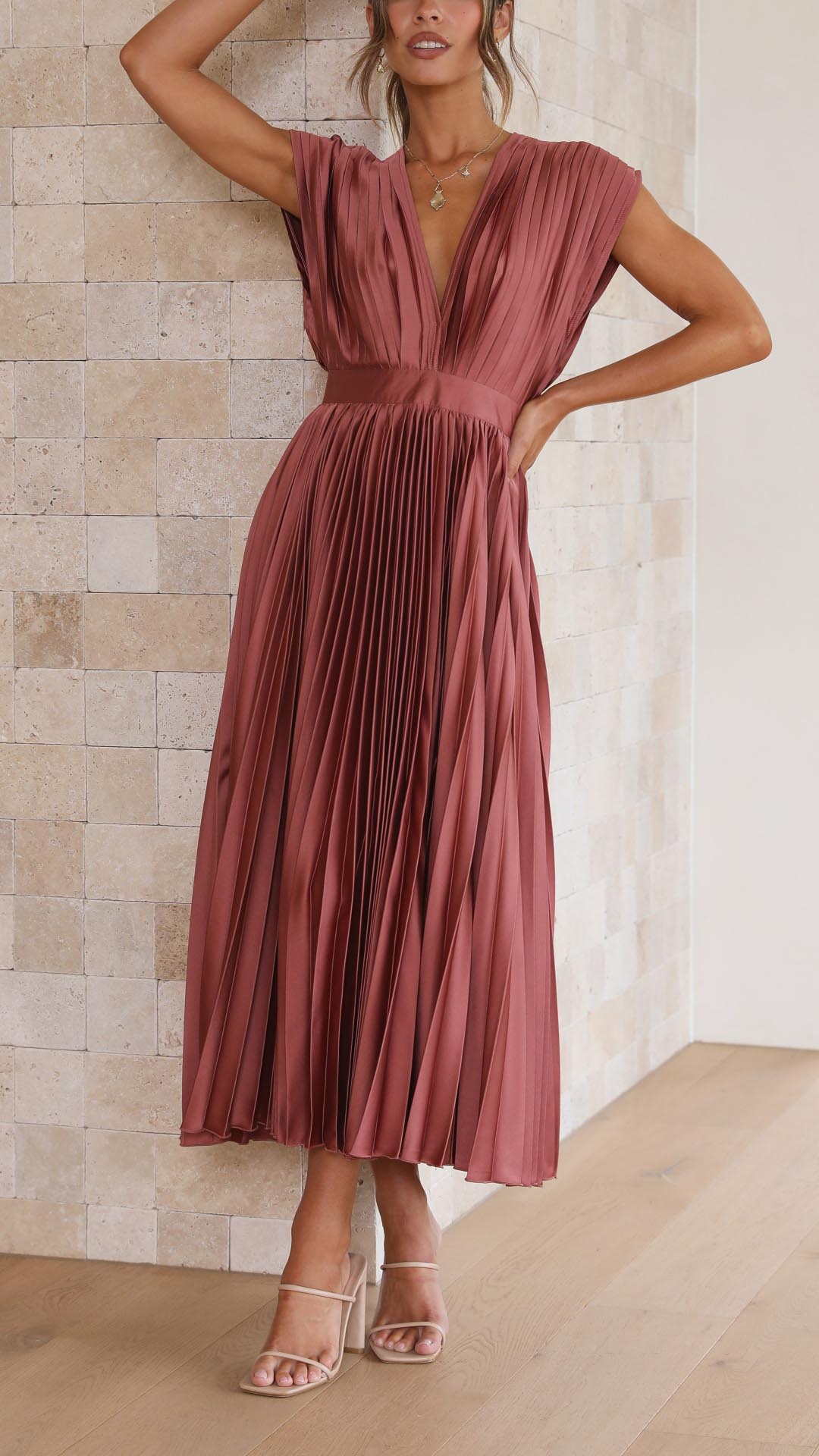 Marianne | Chic Midi Dress