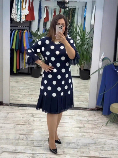 Mille | Damekjole med plisseringer i prikker